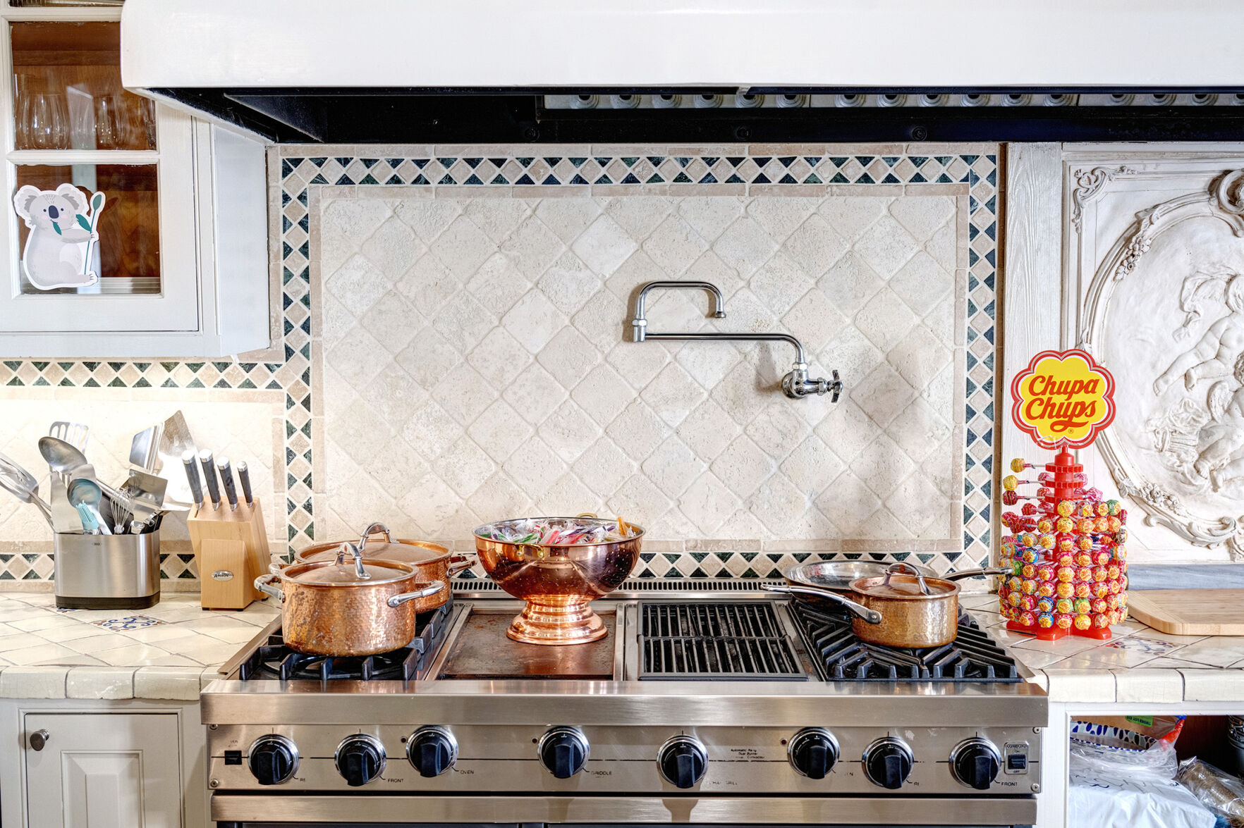 Embracing the Quarter life, a former New Yorker enlivens his 1824 farmhouse with antiques and a dose of whimsy | Home & Garden Douglas 11 December 8, 2022